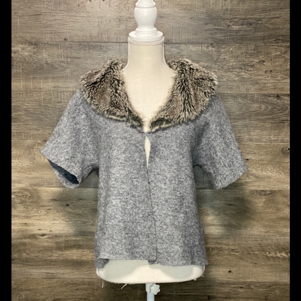 NWOT Chico’s Lillian Faux Fur Cardigan